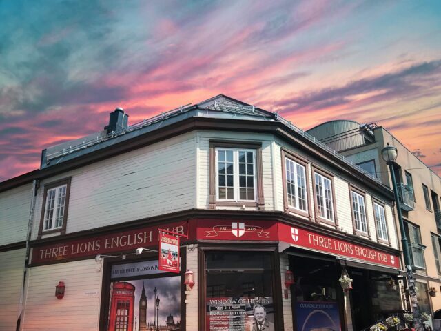 Three Lions English Pub